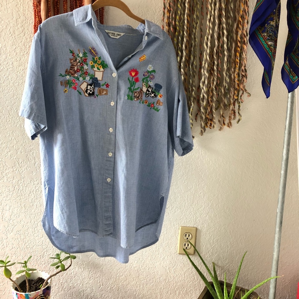 Vintage Cat Embroidered Shirt